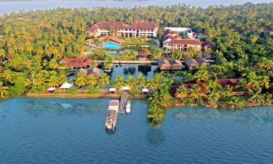 Plumeria Lake Resort & Spa Vayalar Экстерьер фото