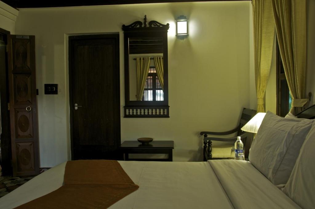Plumeria Lake Resort & Spa Vayalar Экстерьер фото