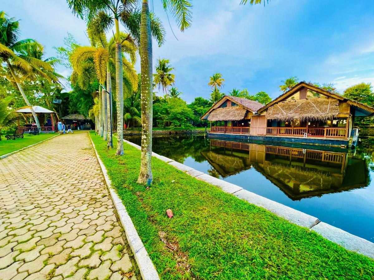 Plumeria Lake Resort & Spa Vayalar Экстерьер фото