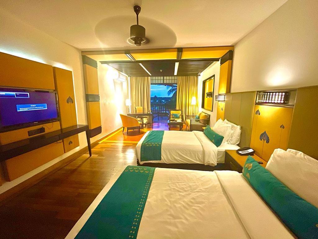 Plumeria Lake Resort & Spa Vayalar Экстерьер фото