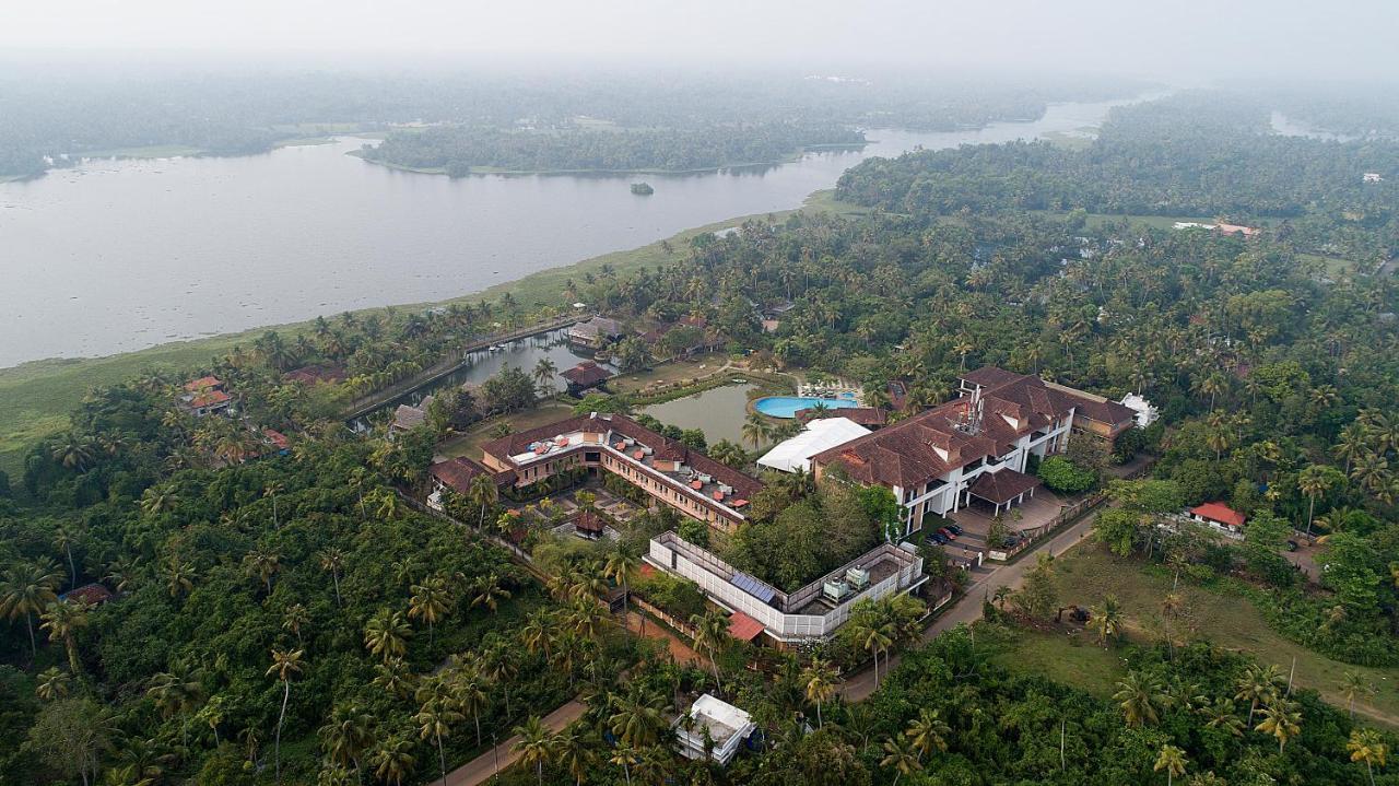 Plumeria Lake Resort & Spa Vayalar Экстерьер фото